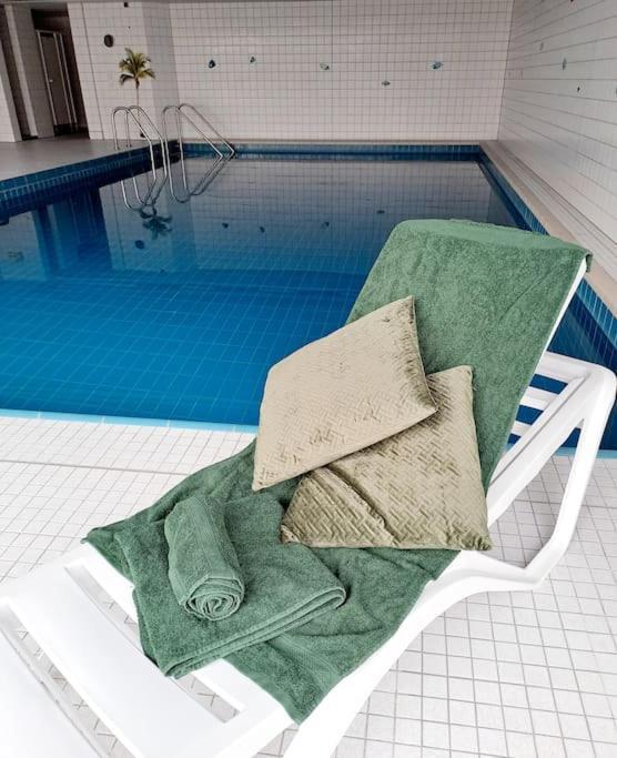 Schwarzwald-Traum Mit Pool Und Sauna Unterkirnach Buitenkant foto